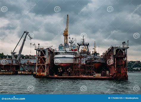 Ships in Floating Dry Dock Under Repair Stock Image - Image of nautical, metal: 176386105