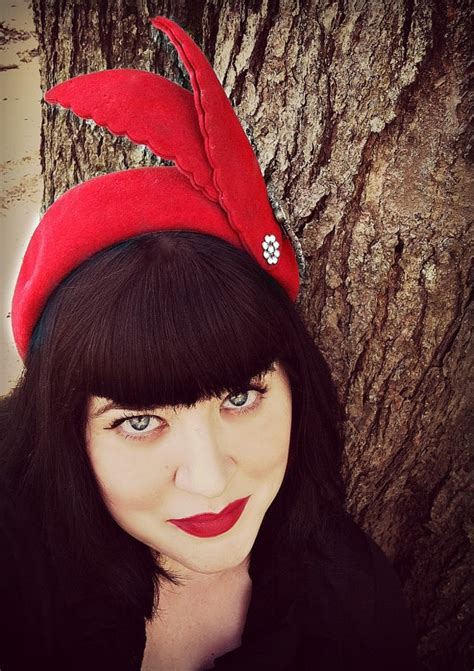 Vintage Hat Vintage 1940's Red Fur Felt Hat With | Etsy | Hats vintage ...