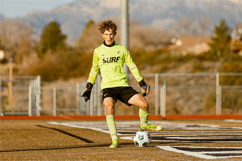 Top Soccer Goalie Drills for Diving & Agility - Trace