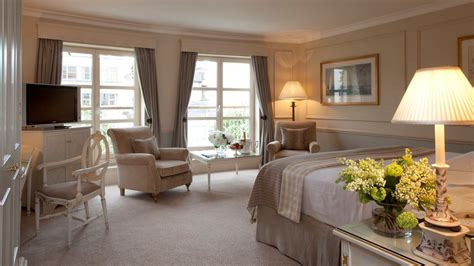 Rooms and Suites at The Merrion : The Leading Hotels of the World