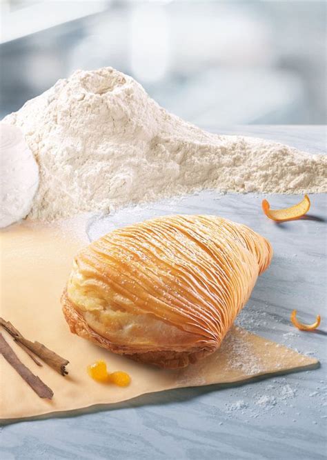 Sfogliatelle (Italian Flaky Pastry with Citron Ricotta Filling). alternate here: http ...