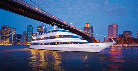 Dinner cruise in New York (buffet) - by yacht - Ceetiz