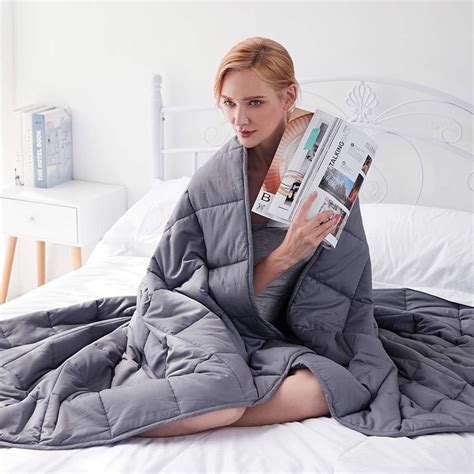 7 Of The Best Weighted Blankets For Anxious Sleepers