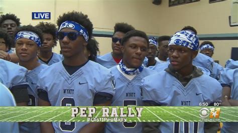 CBS 11 Pep Rally: O.D. Wyatt High School Football Team - YouTube