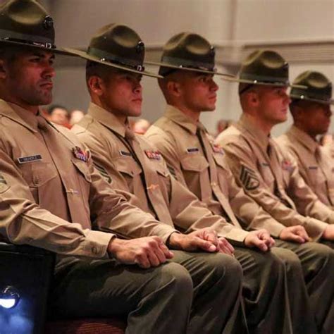 Pin by Tabatha Scott on MARINE UNIFORMS | Drill instructor, Usmc, Us marine corps