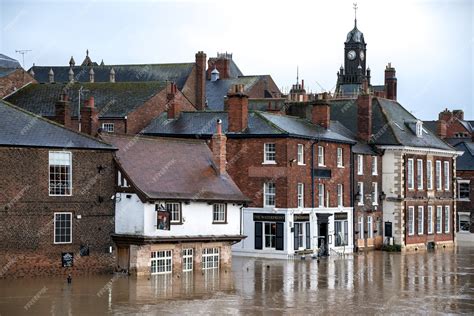 Premium Photo | Flooding in york north yorkshire