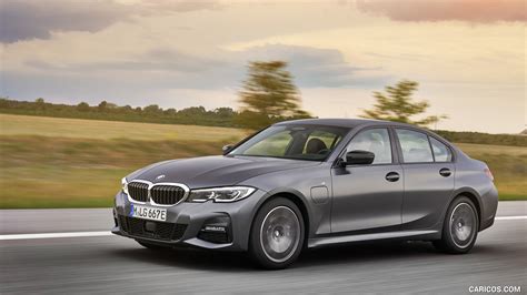 BMW 330e Plug-in Hybrid | 2020MY | Front Three-Quarter