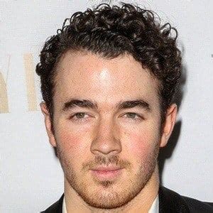 Kevin Jonas - Age, Family, Bio | Famous Birthdays