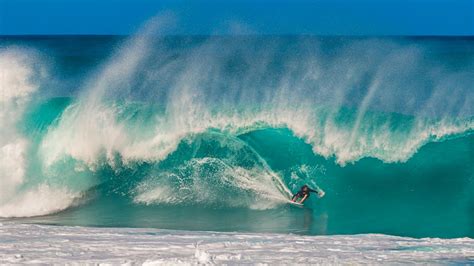 Best places to surf in Hawaii - Lonely Planet