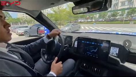 BYD pickup truck interior was exposed by the international delegation. First video