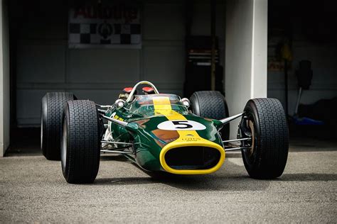 Afbeeldingsresultaat voor Lotus 49 | Classic racing cars, Old race cars, Race cars