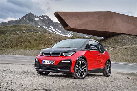 2018 BMW i3s: range, efficiency lower for sportier model of electric car