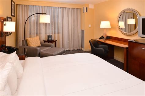 Discount Coupon for Buffalo Marriott Niagara in Amherst, New York - Save Money!