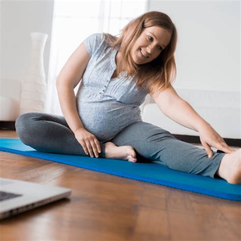 Pregnancy Stretches to Ease Back, Hip, and Leg Pain | Twiniversity #1 ...