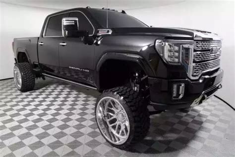 2022 GMC Sierra 2500 HD Denali Lifted Truck in 2022 | Sierra 2500, Gmc ...