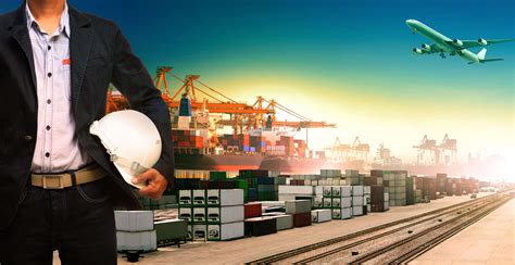 7 Reasons to Consider a Job Change in the Logistics and Transport Industry - Garland Source