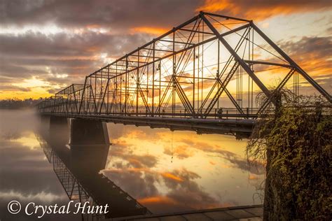 Walnut Street Bridge – Crystal Hunt Photography