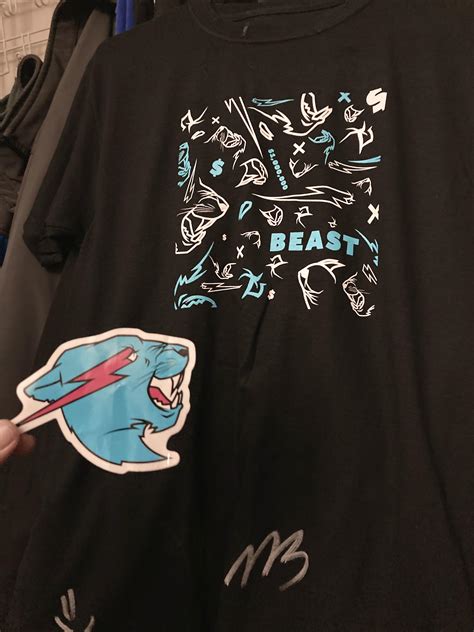 Signed MrBeast Merch arrived :D, came with a sticker and a smiley ...