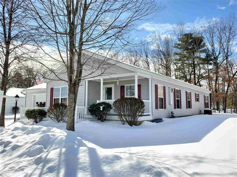 Hudson, NH 55+ Retirement Community Homes for Sale | realtor.com®