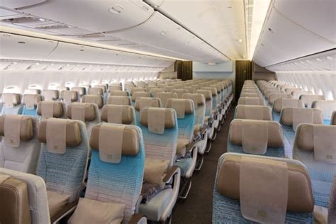 BOEING 777 Specifications, Cabin Dimensions, Performance