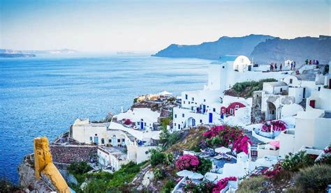 How to Explore the Greek Islands