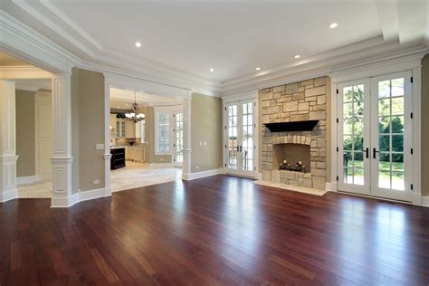 Shoe Mold in Dallas: White or Stained on Wood Floors?