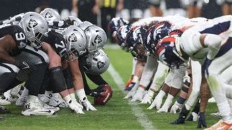 Broncos fall to Raiders 27-14 in regular season finale; marking Denver ...