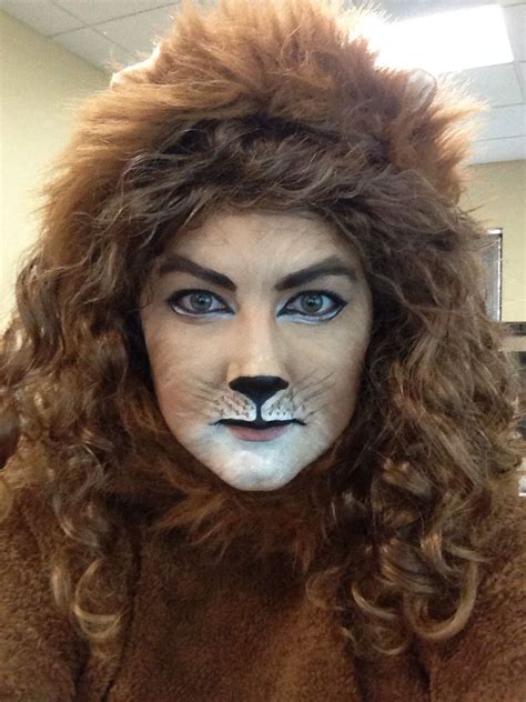 Cowardly lion face paint | Lion makeup, Lion face paint, Animal makeup