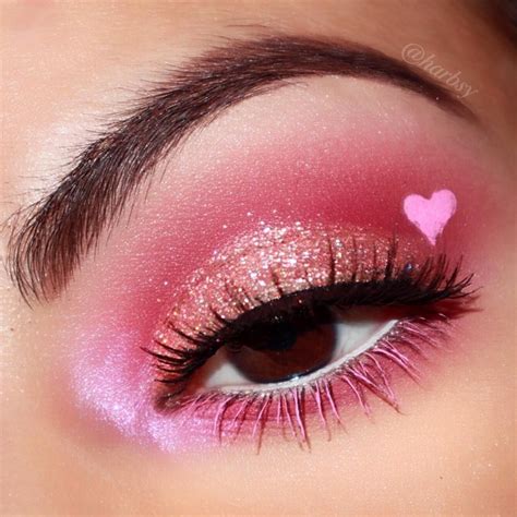 Pin by Ashbyjocg on Lashes | Pink eye makeup, Pink makeup, Creative eye ...