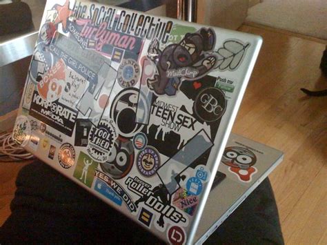laptop stickers added/redone :) | laptop stickers added/redo… | Flickr
