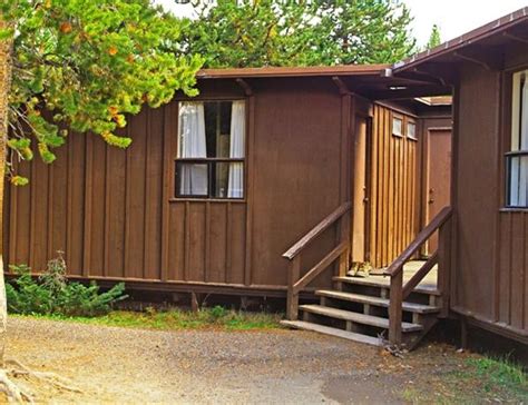 Canyon Lodge & Cabins - Inside the Park,Yellowstone National Park ...