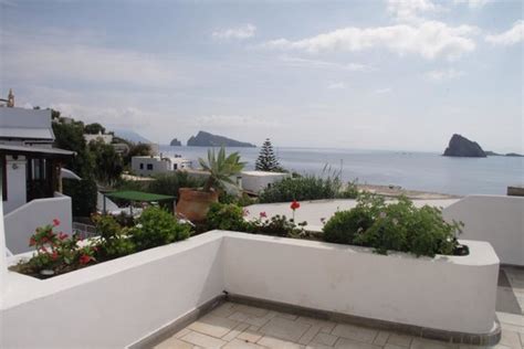 LA TERRAZZA - Prices & Hotel Reviews (Panarea, Italy)