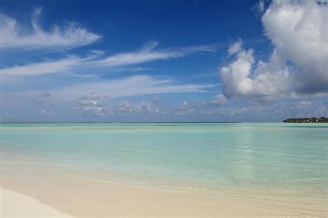 tropical beach landscape 11931237 Stock Photo at Vecteezy