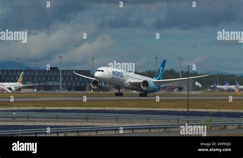 airplane boeing 787 dreamliner norse atlantic airways take off slow ...