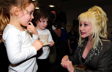 Dolly Parton Shares How Her Father Inspired Her Successful Children's ...