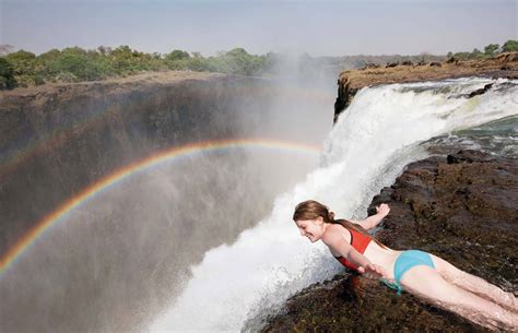 CURIOSIDADES: LAS CATARATAS VICTORIA ENTRE ZIMBABWE Y ZAMBIA EN AFRICA