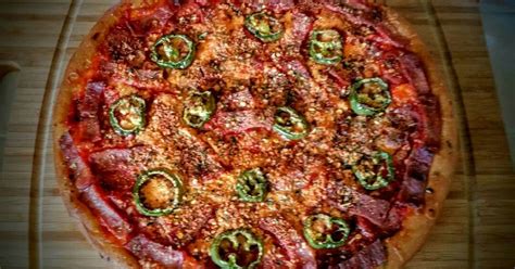 Homemade jalapeño and pepperoni bacon pizza Recipe by Lamo's Kitchen ...