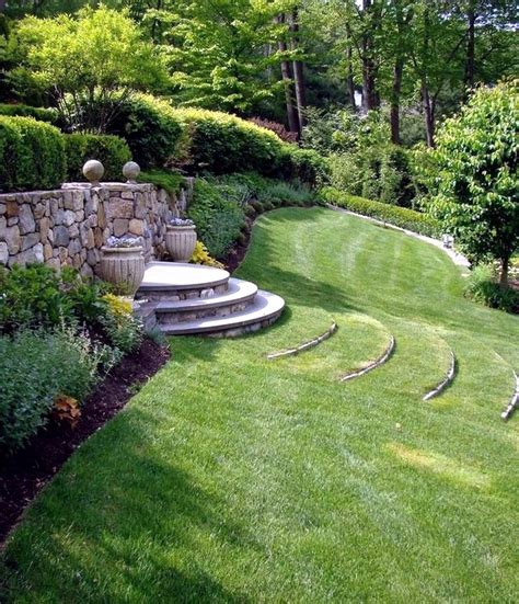 Lawn mowing and scarifying - Tips lawn in spring – Ofdesign