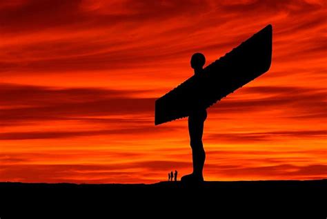 20 incredible Angel of the North photographs celebrate its 20 years ...