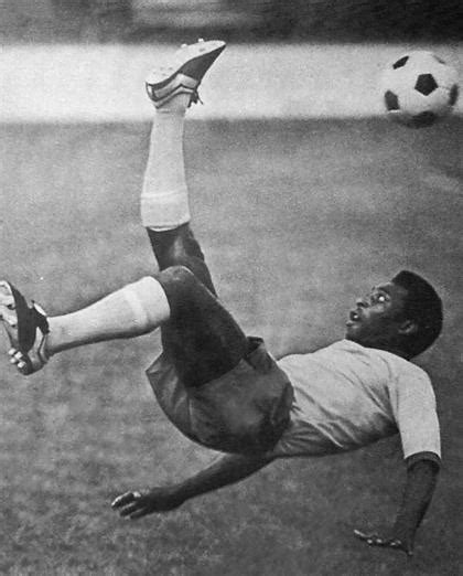 PICTURES | Iconic photos of Pele's legendary career | Sport