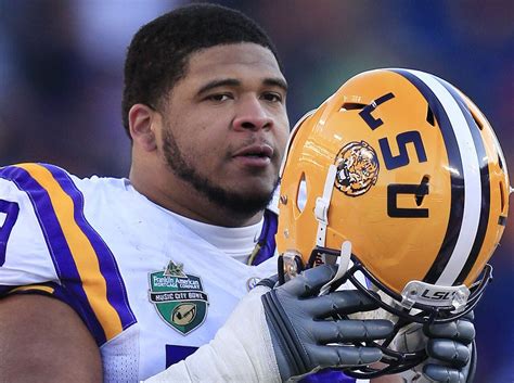 Will the Eagles sign La'el Collins? Report indicates they are ...