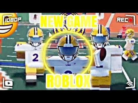 PLAYING THE NEW COLLEGE GAME ON ROBLOX!