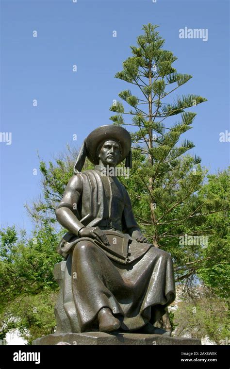 Statue of Prince Henry 'the Navigator' in Lagos Stock Photo - Alamy