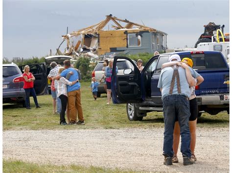 Many homes damaged after tornado touches down near Didsbury | Montreal Gazette