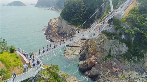 Busan Destinations: Songdo's New Yonggung Suspension Bridge