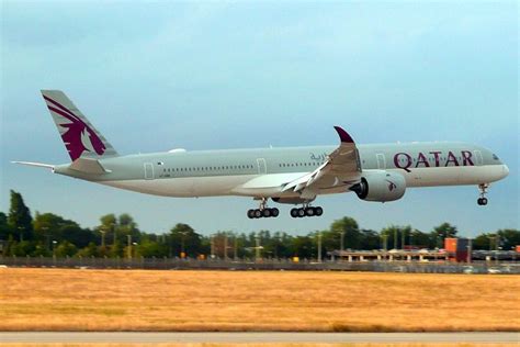 Qatar Airways Fleet Airbus A350-1000 Details and Pictures