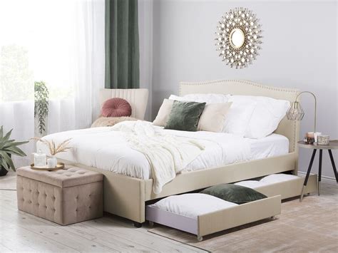 Letto matrimoniale con cassetti in tessuto beige in 2 dimensioni MONTPELLIER | Beliani.it