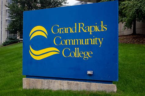 Retired president to helm Grand Rapids Community College during ...