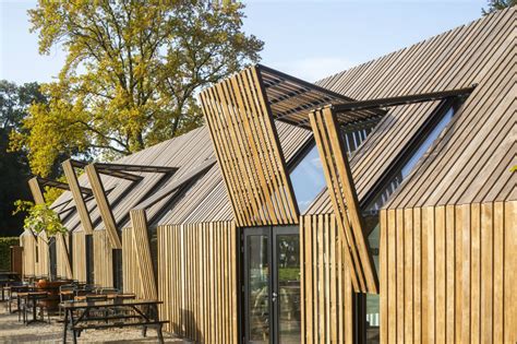 This beautiful, barn-inspired visitor center has nine movable sections that let in natural light