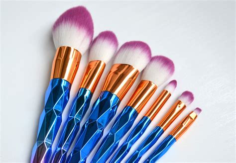 BEAUTY TOOLS | Beauty Bigbang Unicorn Makeup Brush Set | Cosmetic Proof ...